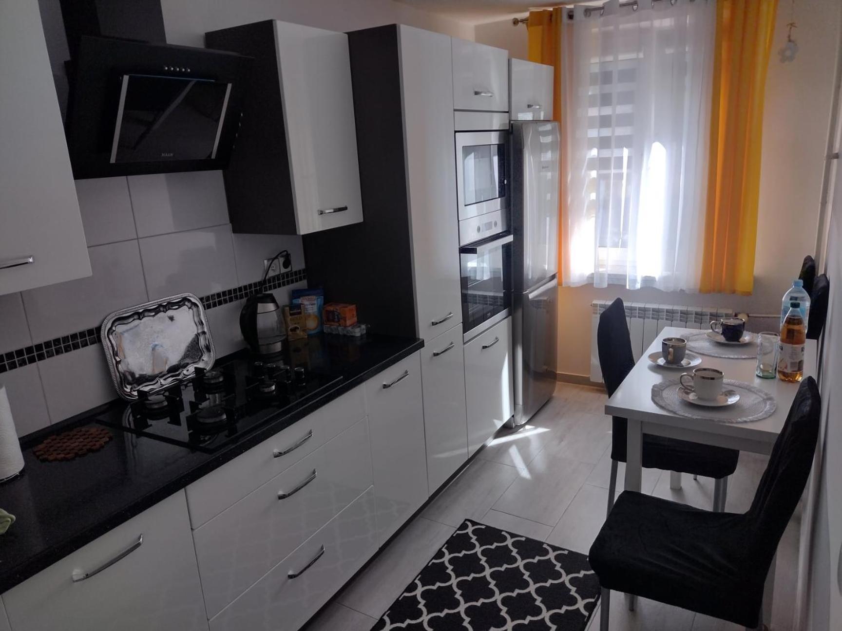 Apartament Premium Пшемишъл Екстериор снимка